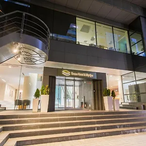 Hotel Tenza And Skyspa At